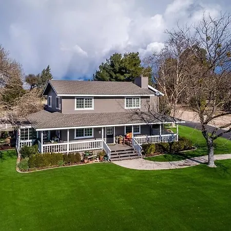 The Vineyard Farmhouse Villa Paso Robles Exterior photo